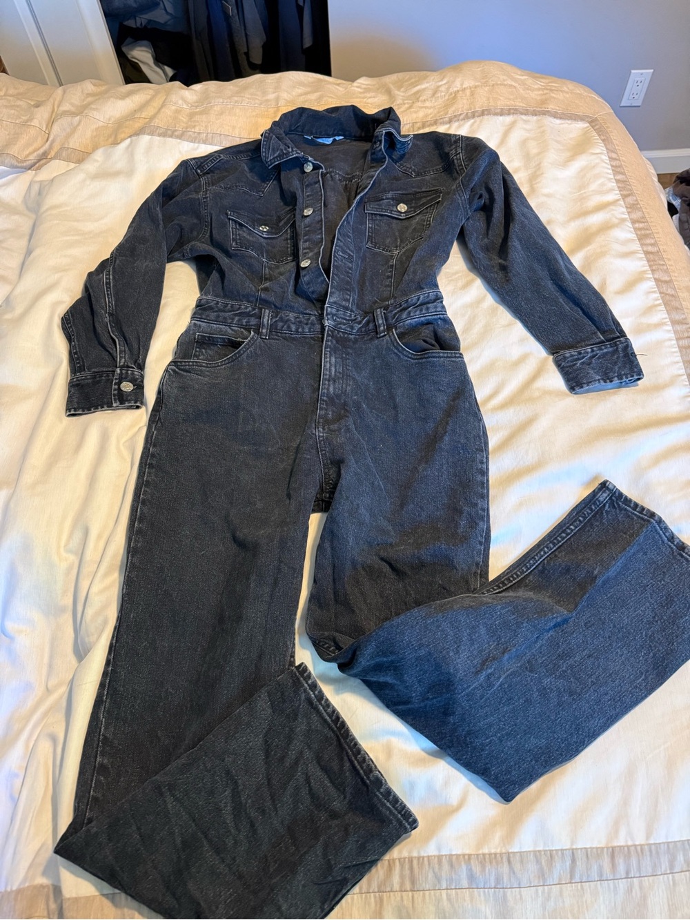 Zara Women's Black Denim Jumpsuit Jeans - Classic Workwear Style